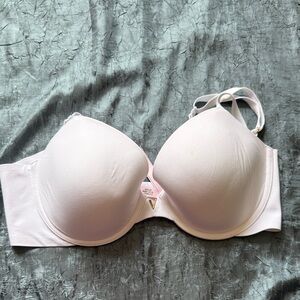 Victoria’s Secret lined Demi white bra 36D